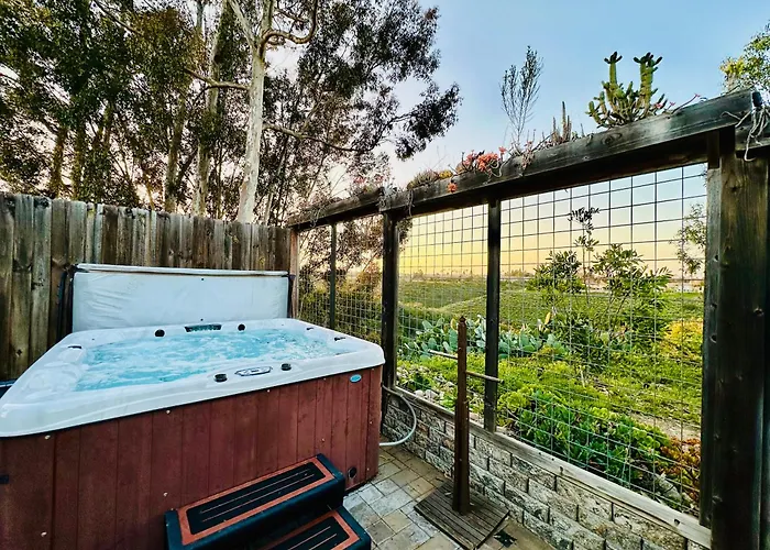 Canyon Breeze - Private Home With Hot Tub & Views